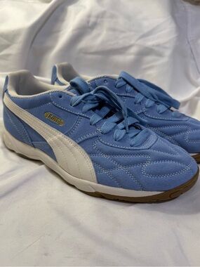 Puma King Royalty Lace up Sneakers Mens size 9.5 Color Sky Blue